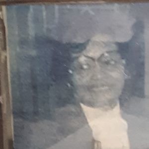 Meet your Posher, Derrick